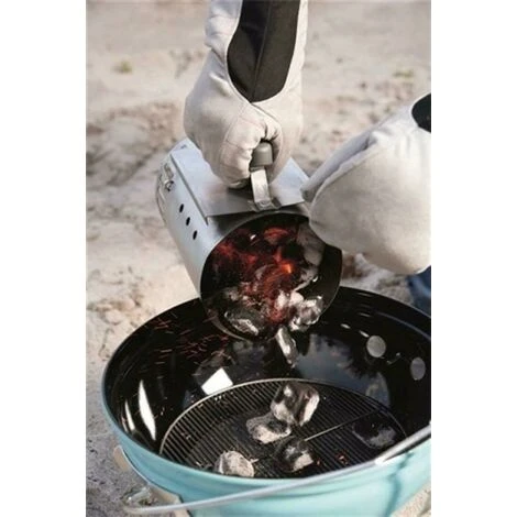 Petite CheminÉe D'allumage Weber 7447 4 Petite CheminÉe D'allumage Weber 7447 – Image 2