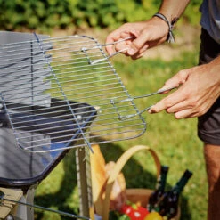 Deuba Barbecue Mobile Avec Grille Réglable Avec Roues Et Poignée 83 X 44 X 87 Cm Métal Et Bois BBQ, Grillades Cuisson 9 Deuba Barbecue Mobile Avec Grille Réglable Avec Roues Et Poignée 83 X 44 X 87 Cm Métal Et Bois BBQ, Grillades Cuisson -Jardin Calme Soldes Magasin 18476653 3