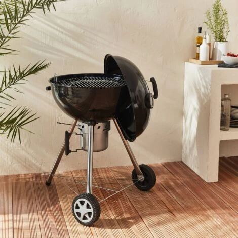 Barbecue PREMIUM Charbon De Bois Ø57cm. Charles + Accessoires - Noir émaillé. Avec Grille Amovible. Aérateurs. Fumoir. Récupérateur De Cendres. Housse. Rack Et Ustensiles + Souffleur Offert 5 Barbecue PREMIUM Charbon De Bois Ø57cm. Charles + Accessoires - Noir émaillé. Avec Grille Amovible. Aérateurs. Fumoir. Récupérateur De Cendres. Housse. Rack Et Ustensiles + Souffleur Offert – Image 3