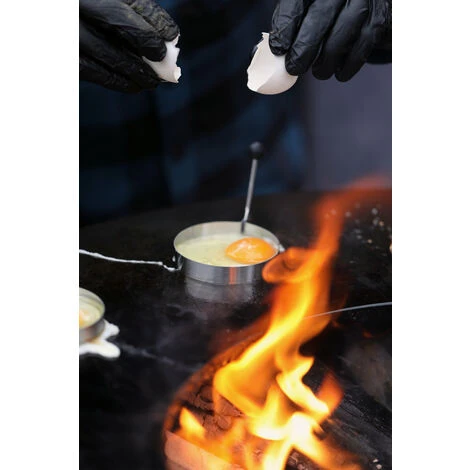 BBQ-Toro Set D'accessoires Pour Plancha De Barbecue En Acier Inoxydable (9 Pièces) Ensemble Pour Plancha De Barbecue Avec Cloche Chauffante, Spatule, Pince à Barbecue, Flacons, Formes D'oeufs Outils 5 BBQ-Toro Set D'accessoires Pour Plancha De Barbecue En Acier Inoxydable (9 Pièces) Ensemble Pour Plancha De Barbecue Avec Cloche Chauffante, Spatule, Pince à Barbecue, Flacons, Formes D'oeufs Outils – Image 3