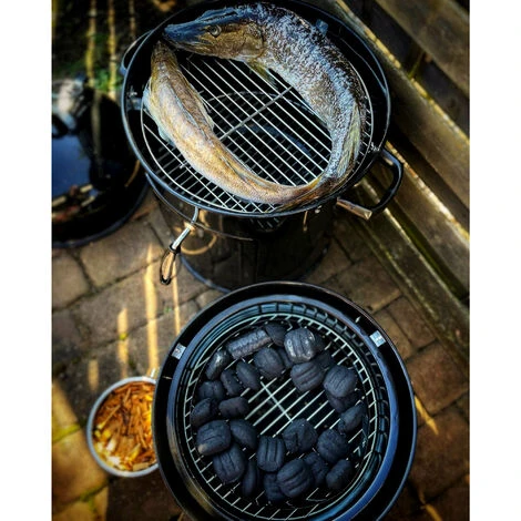 BBQ-Toro Barbecue Fumoir Oak Ø 47 Cm Baril à Grillades, Fumoir à Bois, Tonneau Pour Smokeur 4en1 4 BBQ-Toro Barbecue Fumoir Oak Ø 47 Cm Baril à Grillades, Fumoir à Bois, Tonneau Pour Smokeur 4en1 – Image 2